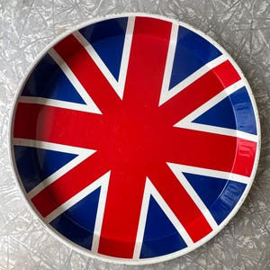 1960s Vintage Union Jack Bar Tray – 30 cm (12 in) Round Metal – Made in England by Ducor