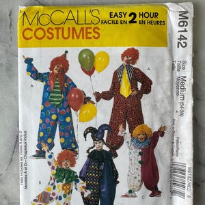 2010 McCall&#39;s M6142 Clown Costume Pattern - Size Medium (34–36) - UNCUT and FACTORY FOLDED