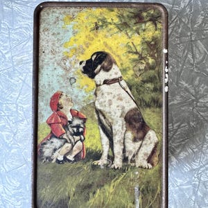 1950s Vintage MacRobertson’s Biscuit Tin – 21 x 12.5 x 9.5 cm (8.3&quot; x 4.9&quot; x 3.7&quot;)