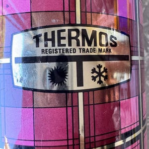 1960s Vintage Thermos 1 Litre - Made in England - 10.5 cm Diameter x 29.5 cm Height - Pink Plaid Design
