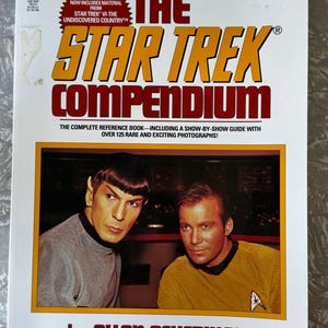 1993 Vintage Star Trek Compendium – Episode Guide and 125+ Rare Photos – Includes Star Trek VI: The Undiscovered Country