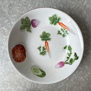 1960s Vintage Japan Vegetable Plate - 25 cm Diameter - 5.5 cm Height - Oven and Craze Proof