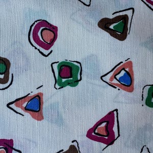 1980s Vintage Laresca Abstract Print Fabric – 4m x 113cm (157&quot; x 44.5&quot;) – Geometric Pattern on White