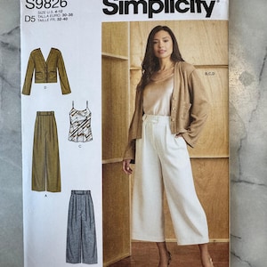 2023 Simplicity 9826 Sewing Pattern – Pants, Cardigan, Top & Camisole – Size D5 (4–12) – UNCUT and FACTORY FOLDED