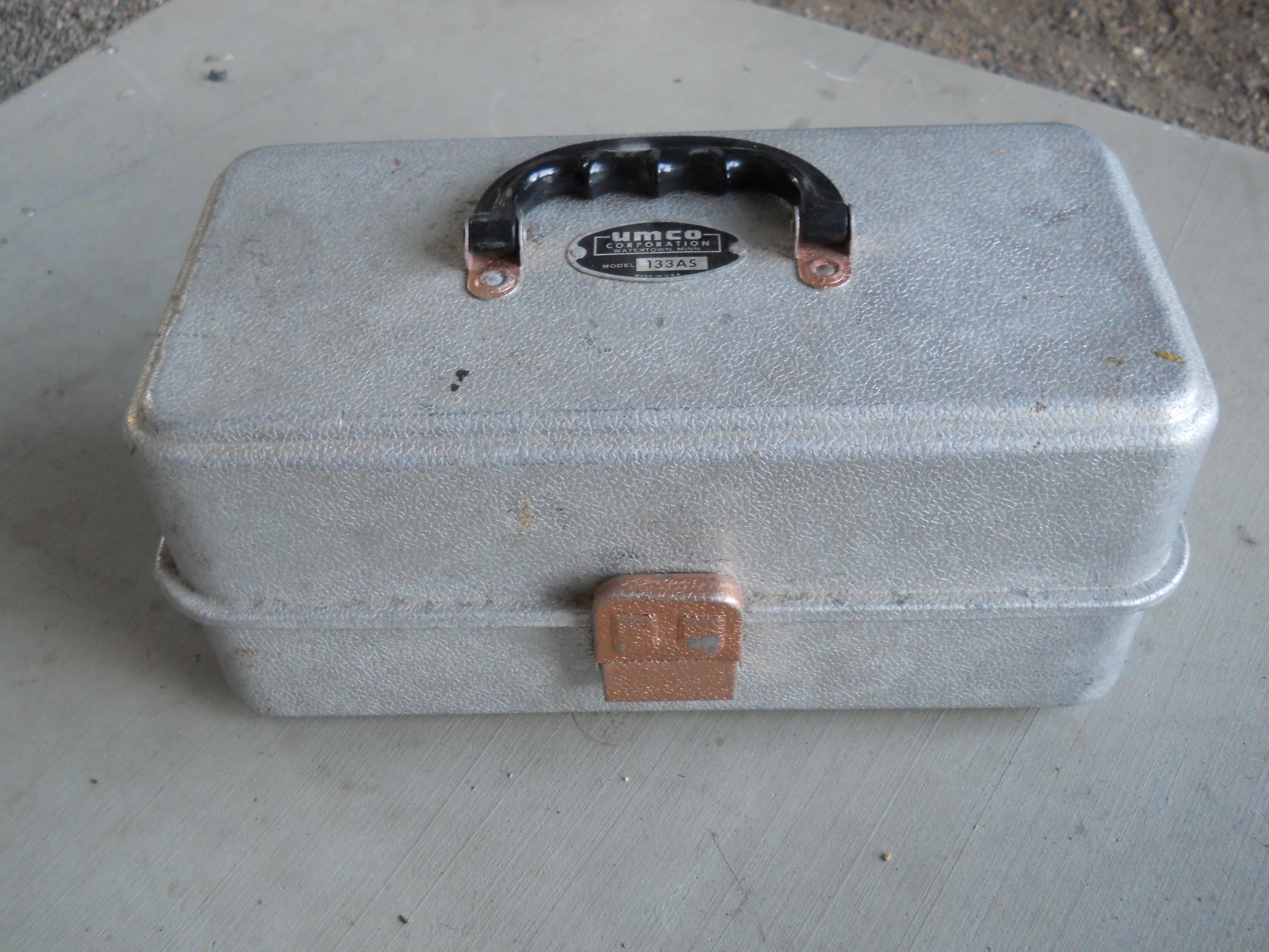 Vintage UMCO 133AS Aluminum Tackle Box - Etsy