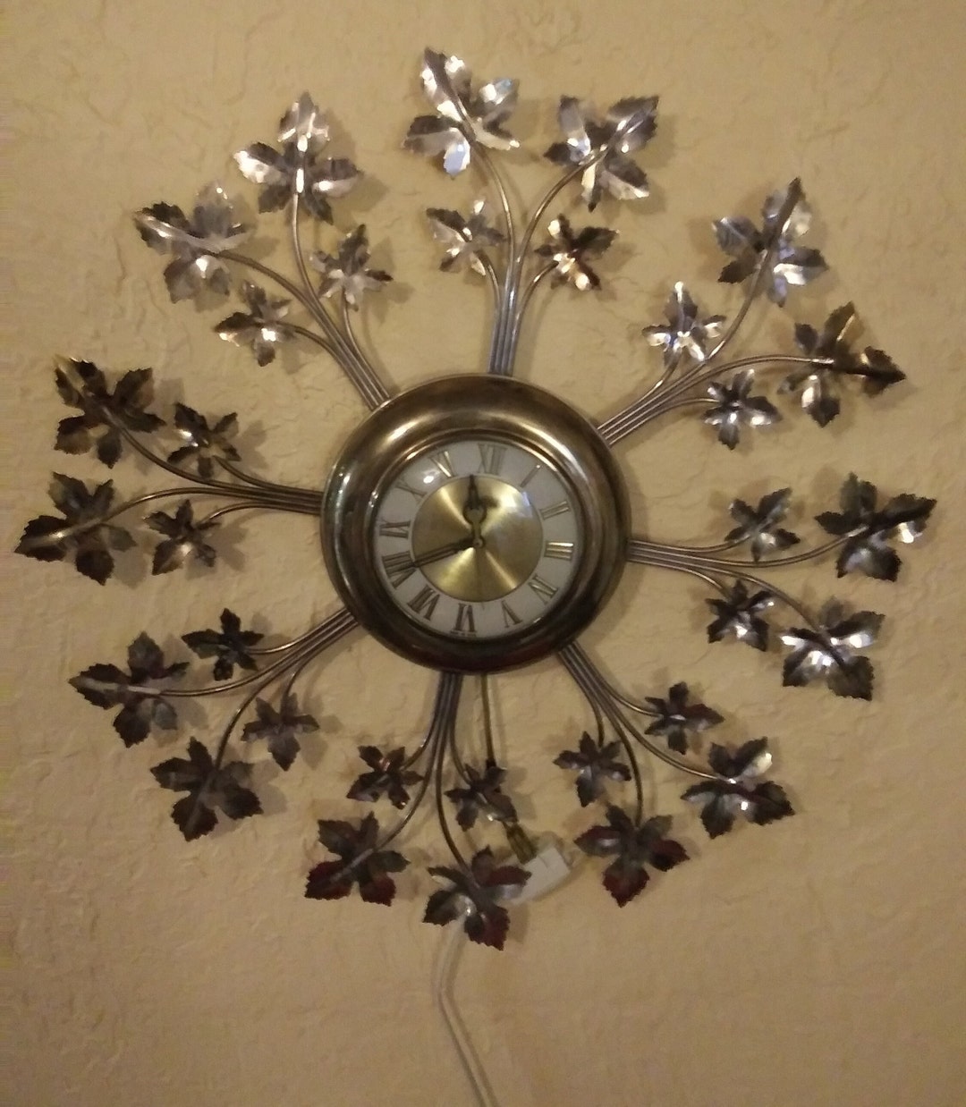 Large Mid Century Wall Clock 24 X 24 Atomic Sunburst Oak / Ivey Leaf by