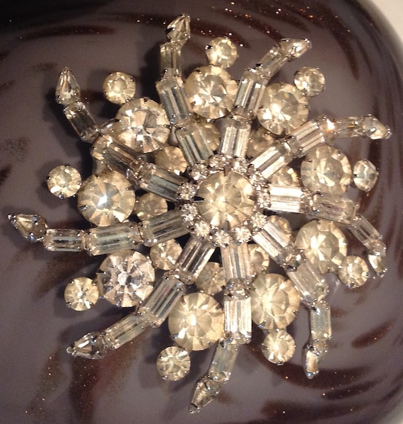 Vintage Vibrant Rhinestone Brooch, Extravagant an… - image 1