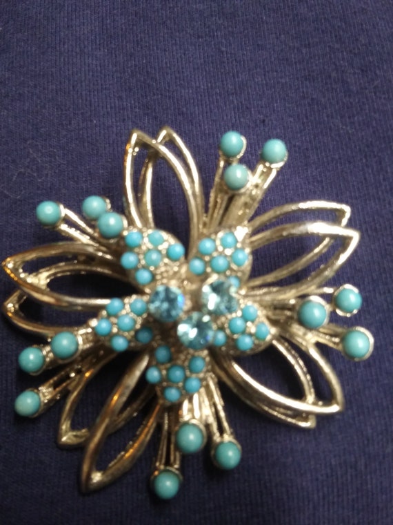 Vintage Atomic Turquoise Seed Bead and Rhinestone Brooch / Pendant