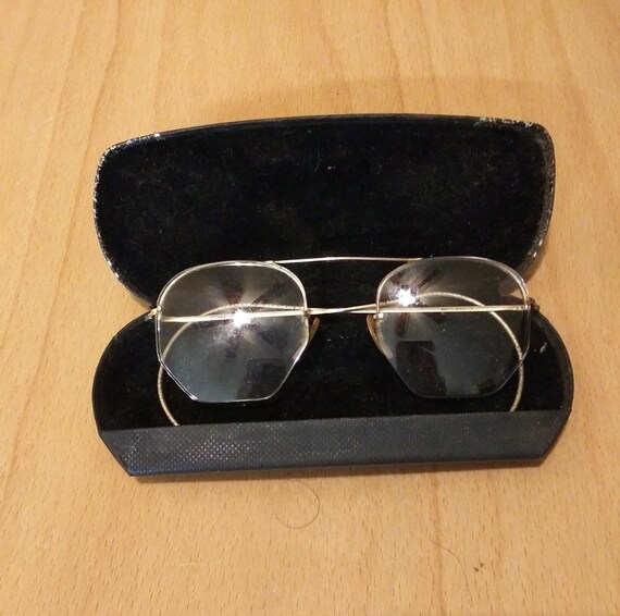 Vintage Eyeglasses With Hard Case B&L 12 K GF Cir… - image 1