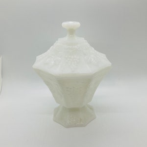 White Octagon Anchor Hocking Harvest Grape Pedestal Candy Dish