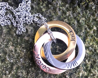 Tri color Interlocking Rings Handstamped Mom Necklace kids names Hand Stamped Jewelry Handmade Personalized mother mommy stainless infinity