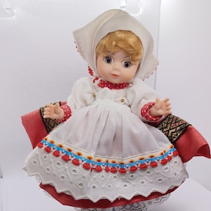 Madame Alexander 8&quot; International Russia Doll
