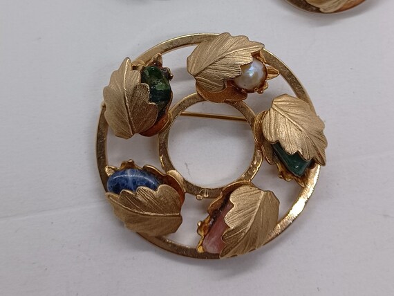 Vintage Sara coventry golden floral brooch with e… - image 3