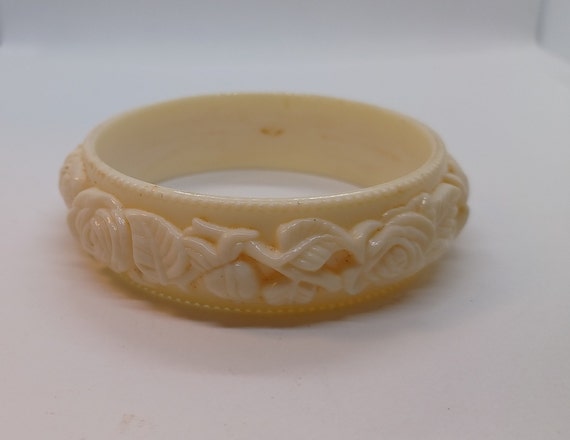 Vintage Celluloid plastic floral bracelet - image 1