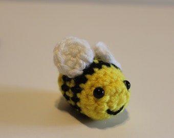 Hommel, Mini Bij, Miniatuur Bij, Gehaakte Bij, Haak Bug, Miniatuur Bug, Mini Hommel, Gehaakt Dier, Bee Amigurumi, Bij Sleutelhanger