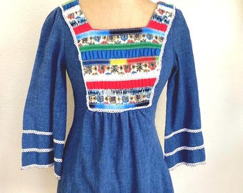 Vintage 1970s Cotton Mini Dress Summer dress Size Small