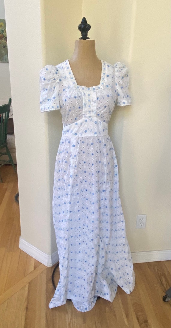 Vintage 1970s White Blue Eyelet Floral Print Maxi 