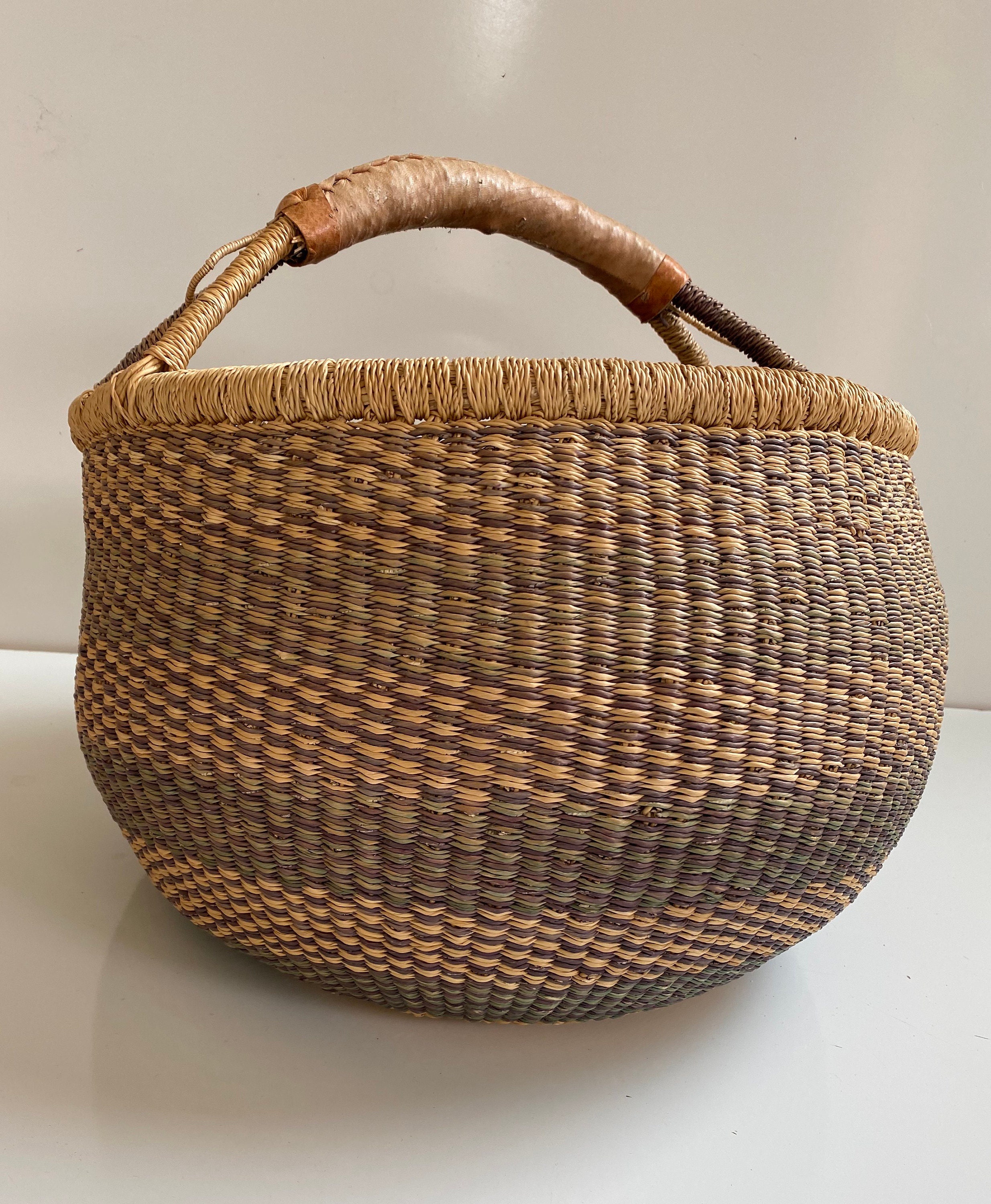 Handwoven Market Baskets For Home Décor Or Beach Days - MERSEA