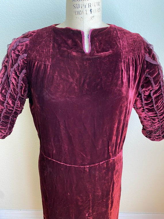 Vintage 1930s Burgundy Silk Velvet Dress Midi Len… - image 2