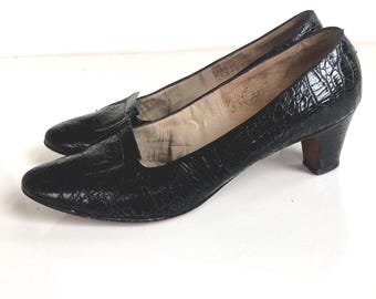 Vintage Thomas Cort Pumps Black Reptile Skin