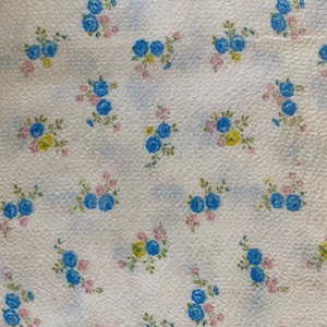 Vintage 1950s Floral Print Cotton Fabric Blue Roses on White