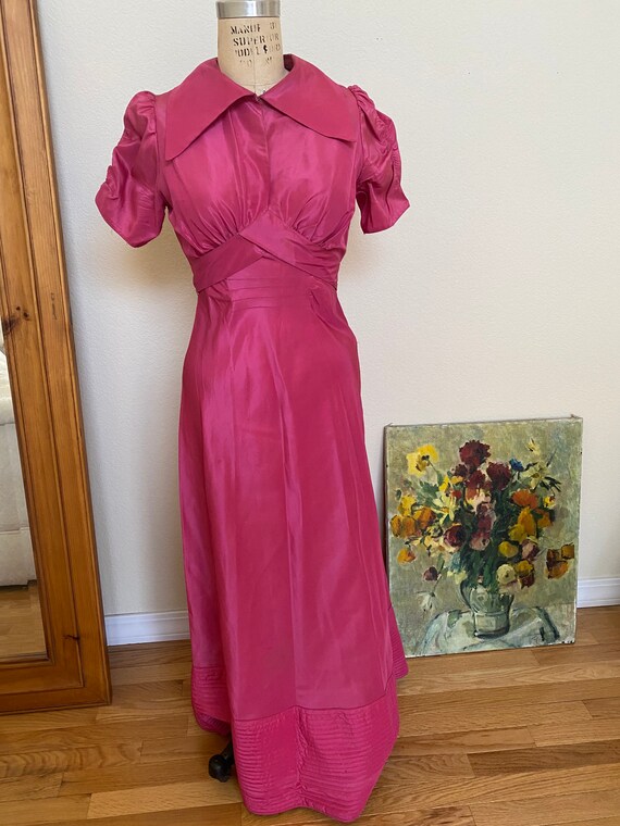 Vintage 1930s Pink Taffeta Evening Gown