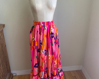 Vintage 1970s Maxi Skirt Flower Power Fabric