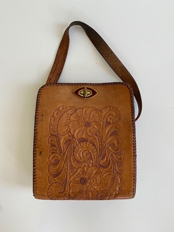 Fabulous Hand Tooled Leather Shoulder Bag Vintage Fre… Gem