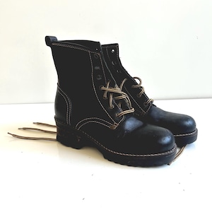 90s Lug Sole Boots - Etsy display picture 3
