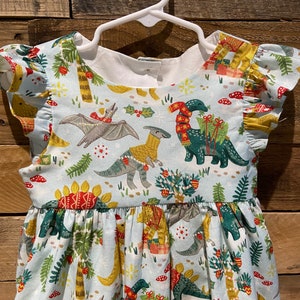 Dinosaur Christmas dress size 3T toddler girls  Flutter sleeve dress