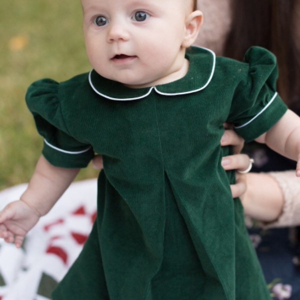 Green corduroy Dress, Hunter Green dress, Peter Pan collar girls dress, monogram dress, Christmas Dress, Vintage style, Holiday Dress