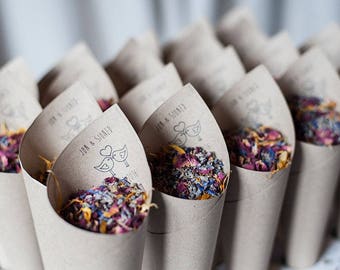 Wedding confetti cones personalised Love Birds style Pack of 5