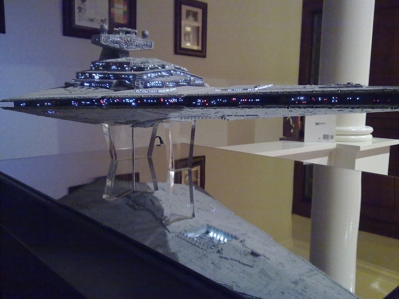 Huge STAR WARS IMPERIAL Star Destroyer Model Kit W Detailed Hanger Bay
