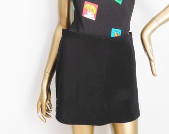 Vintage black stretch skort / mini skort / 90s stretch skirt