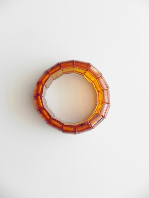 vintage orange plastique expandable bangle \ mod … - image 3