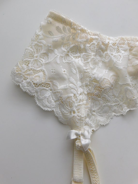 Vintage lingerie suspenders \ garters \ cream lac… - image 3