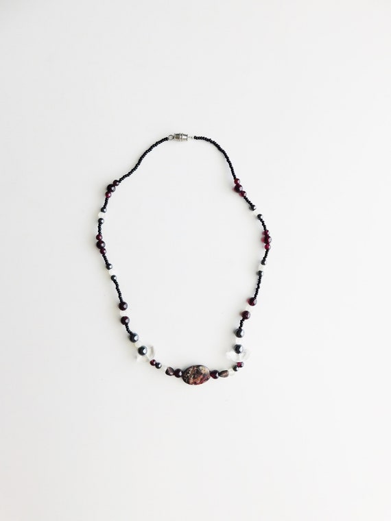 vintage handmade beaded necklace \ quartz, marble 