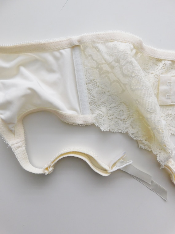 Vintage lingerie suspenders \ garters \ cream lac… - image 9