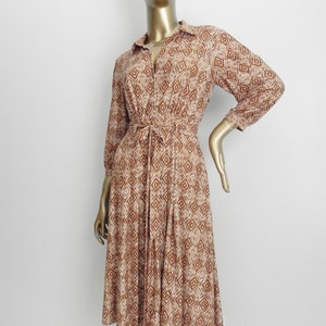 vintage diamond print shirtdress \ shades of tan \ soft jersey day dress