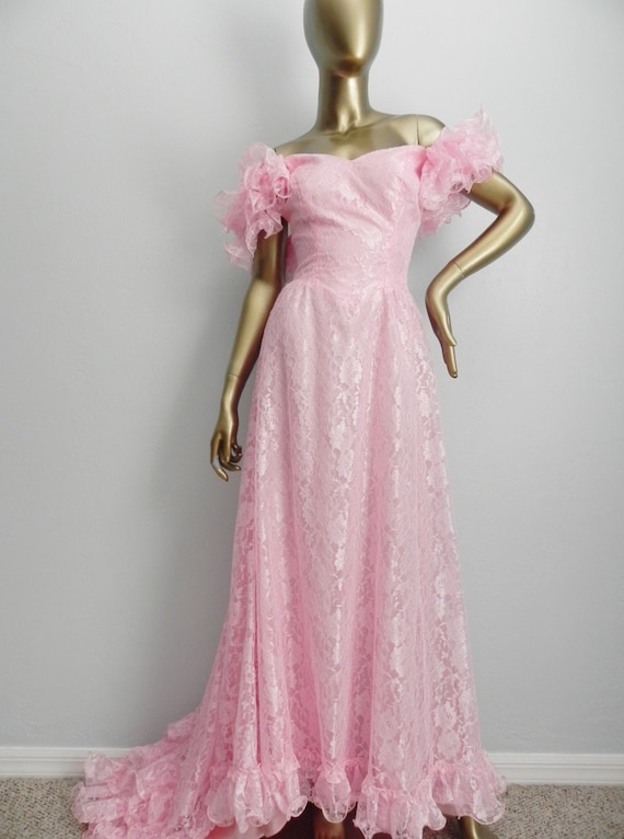 Vintage Strapless Pink Lace Satin Layered Ball Gown Long Party Dress With Bow