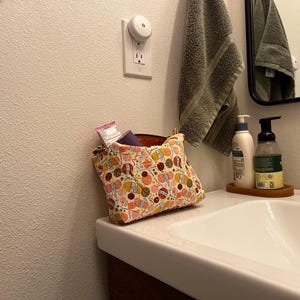 Print Makeup Bag, Quilted Cosmetics Pouch, Fun Toiletry Supplies Bag