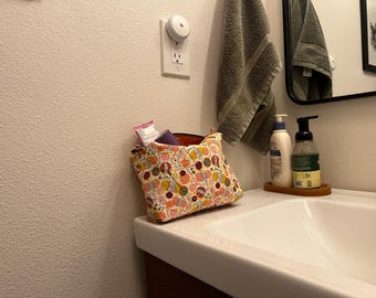 Print Makeup Bag, Quilted Cosmetics Pouch, Fun Toiletry Supplies Bag