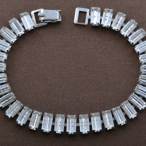 Vintage Bracelet With White Paste (233l)