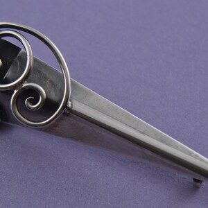 Silver Retro Brooch (890a)