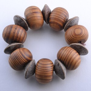 Wooden 1970&#39;s Stretch Bracelet (937k6)