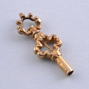 Gold Cased Victorian Watch Key (801d)