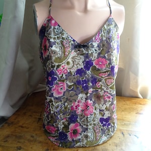 VINTAGE Lovely Floral Silky Camisole , Cami, Tank Top, Very Pretty Floral , 90s Vintage Clothing