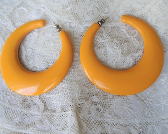 DRAMATIC Mod Boucles d'oreilles, Moutarde Jaune Bold Large Hoop Boucles d'oreilles, Boucles d'oreilles vintage de collection