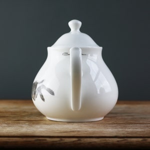 Running Hare Fine Bone China Teapot image 4