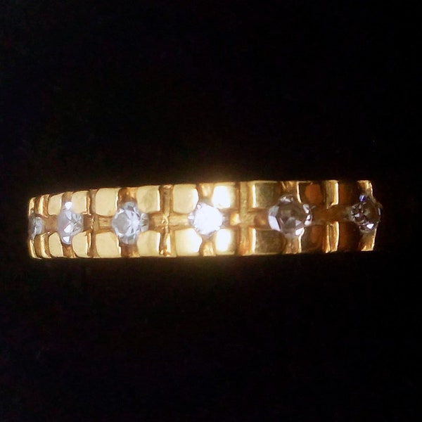 Bague en or 18K avec 7 diamants taille brillante Poids: 3.44g - Taille 7 USA